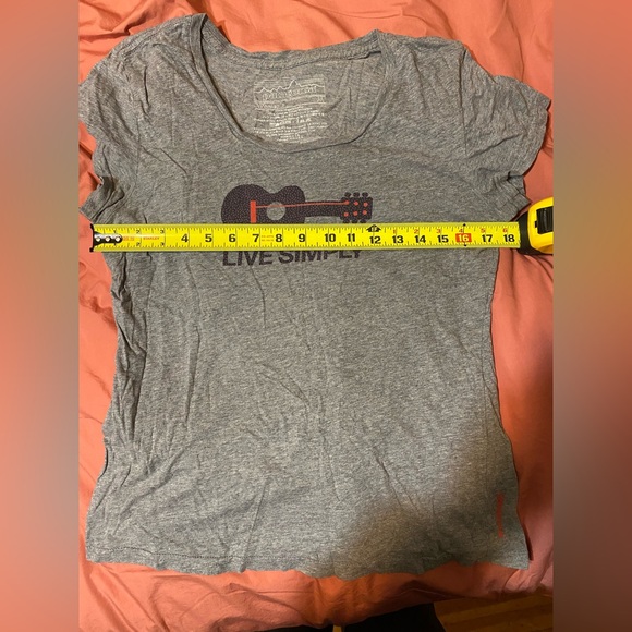 Patagonia Gray Short Sleeve Tee with Guitar Graphic - Picture 2 of 3